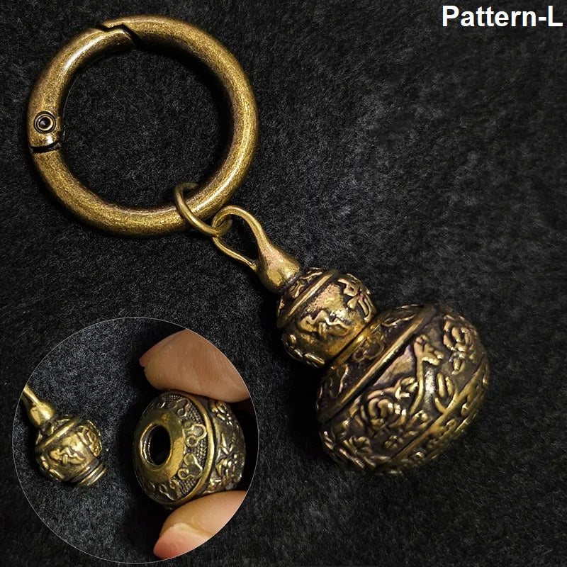 Pattern L floral brass gourd pendant keychain