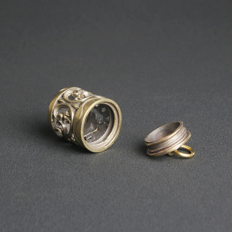Copper alloy openable aroma pendant box for necklace and keychain