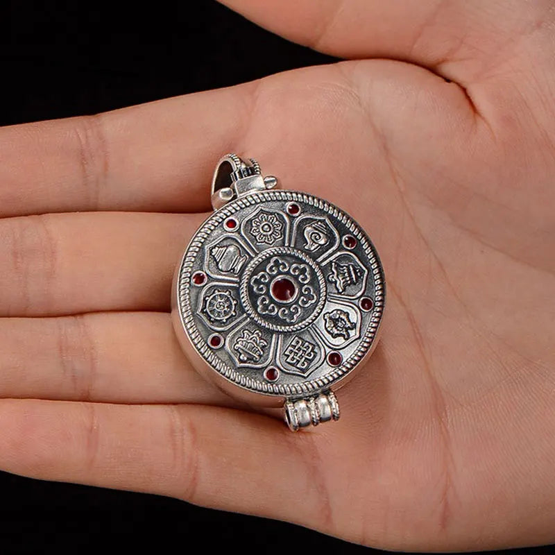 Openable vintage photo pendant for everyday wear in show in hand 