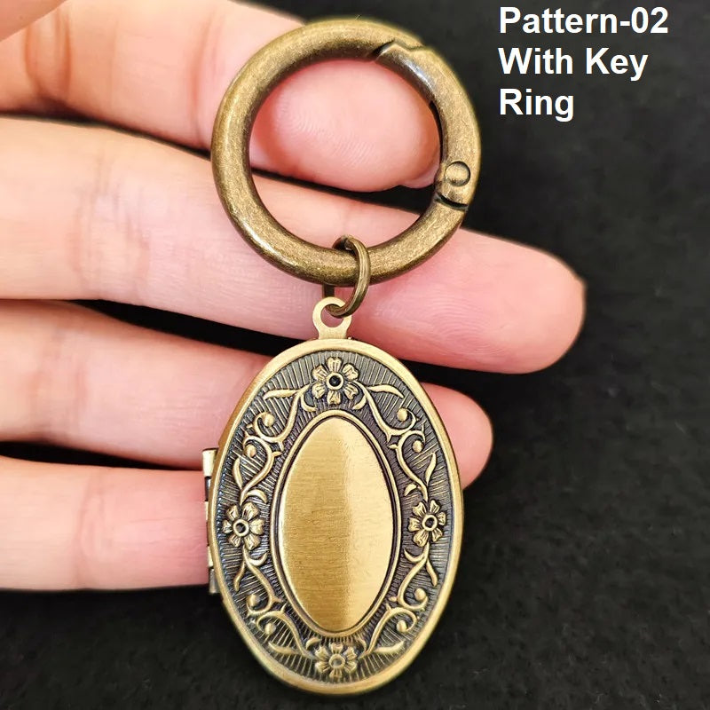 Retro Photo Locket Keychain | Oval & Book Style Keepsake